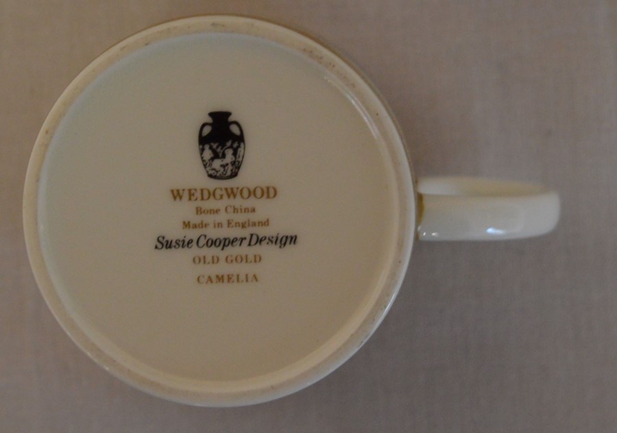 Wedgwood Susie Cooper designed Harlequin boxed coffee can set - Image 2 of 2