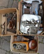 Quantity of tools including spoke shaves, planes, tape measure, vice etc