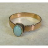 9ct gold opal ring size R total weight 2.2 g