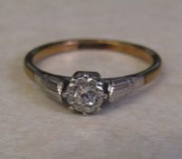 9ct gold and platinum illusion set diamond solitaire ring size N/O weight 2.4 g