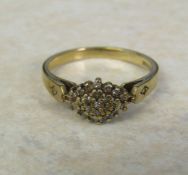 9ct gold diamond chip ring size N/O weight 2.5 g