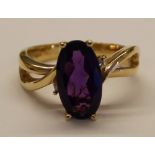 14k single stone amethyst ring (3ct) with diamond accents, size T, weight approximately 6.5g