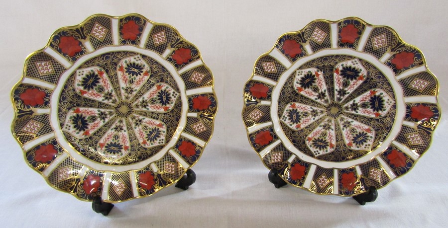 Pair of Royal Crown Derby imari fluted plates no 1128 D 21.5 cm (first quality)