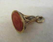 9ct gold seal fob, total weight 9.6 g