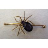 9ct gold spider brooch with amethyst stones L 6.5 cm total weight 7.3 g