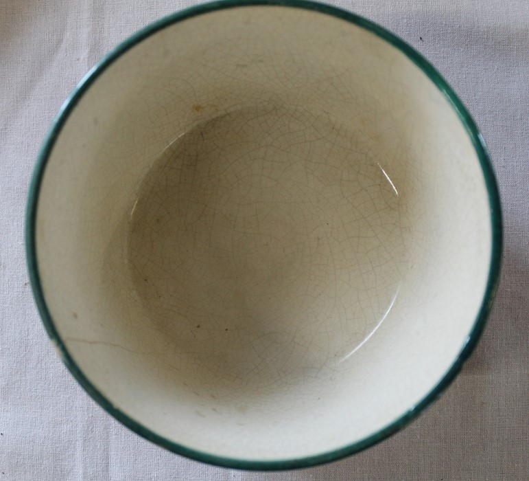 Wemyss pottery plate signed T. Goode 8/60 19.5cm, bowl 12cm (with hairline crack & possible - Image 9 of 9