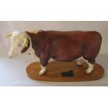 Beswick connoisseur Hereford bull on plinth (missing part label) L 30 cm