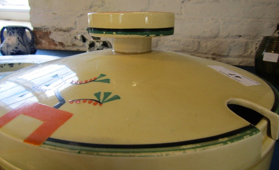 Clarice Cliff Bizarre Ravel pattern large lidded tureen, ladle and meat plate (ladle af) - meat - Image 9 of 12