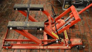 Clarke Strong Arm trolley jack