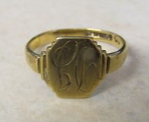 9ct gold signet ring size R/S weight 3.5 g