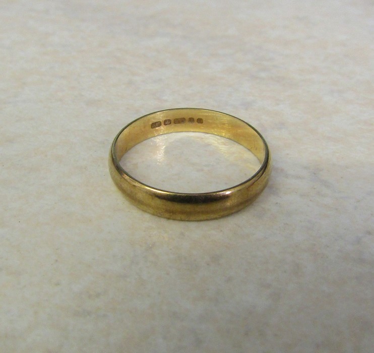 9ct gold band ring size O weight 1.7 g