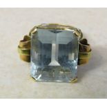 18ct gold 1940's aquamarine cocktail ring, approximately 15 ct, (15mm x 18 mm x 8 mm), size N, total