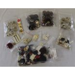 Large quantity of vintage buttons including mother of pearl, military etc