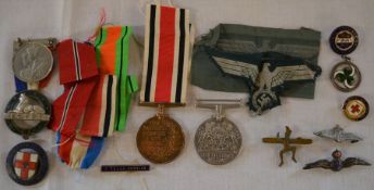 World War II Special Constabulary & Defence medals, Lincolnshire Regiment badge, 2 RAF badges etc