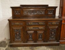 Victorian heavily carved oak sideboard H 139 cm L 169 cm D 59 cm