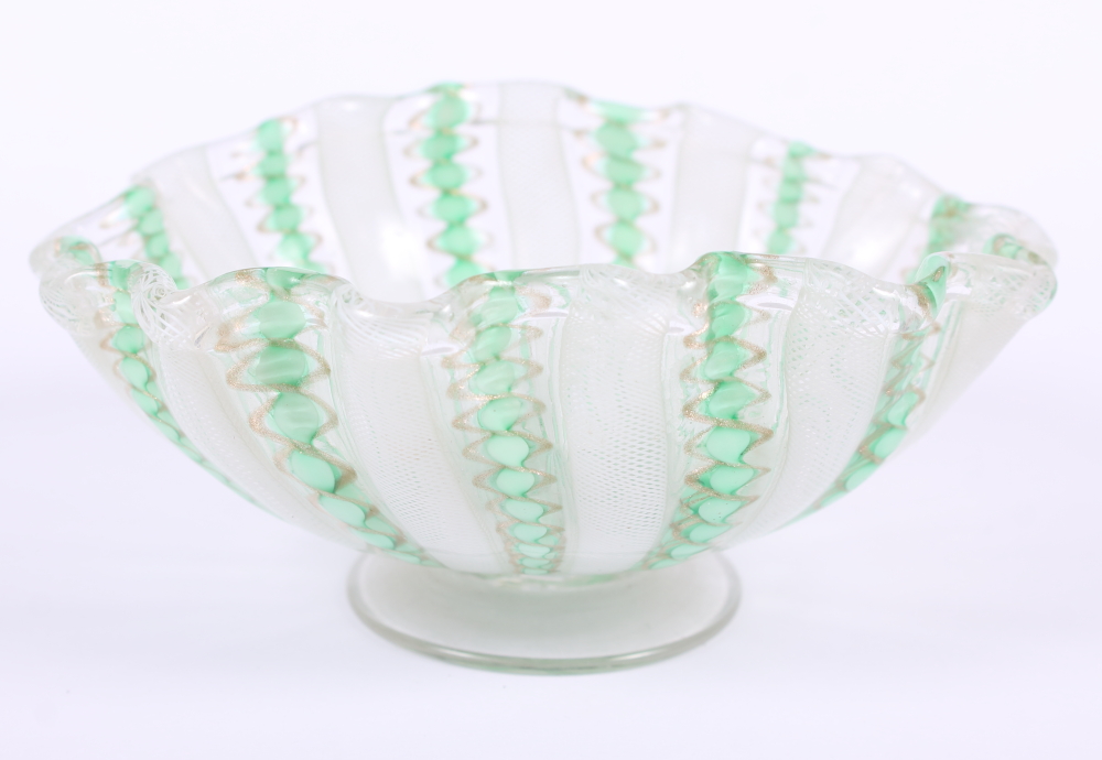 A Venetian lattimo glass shallow bowl, 5" wide - Image 4 of 4