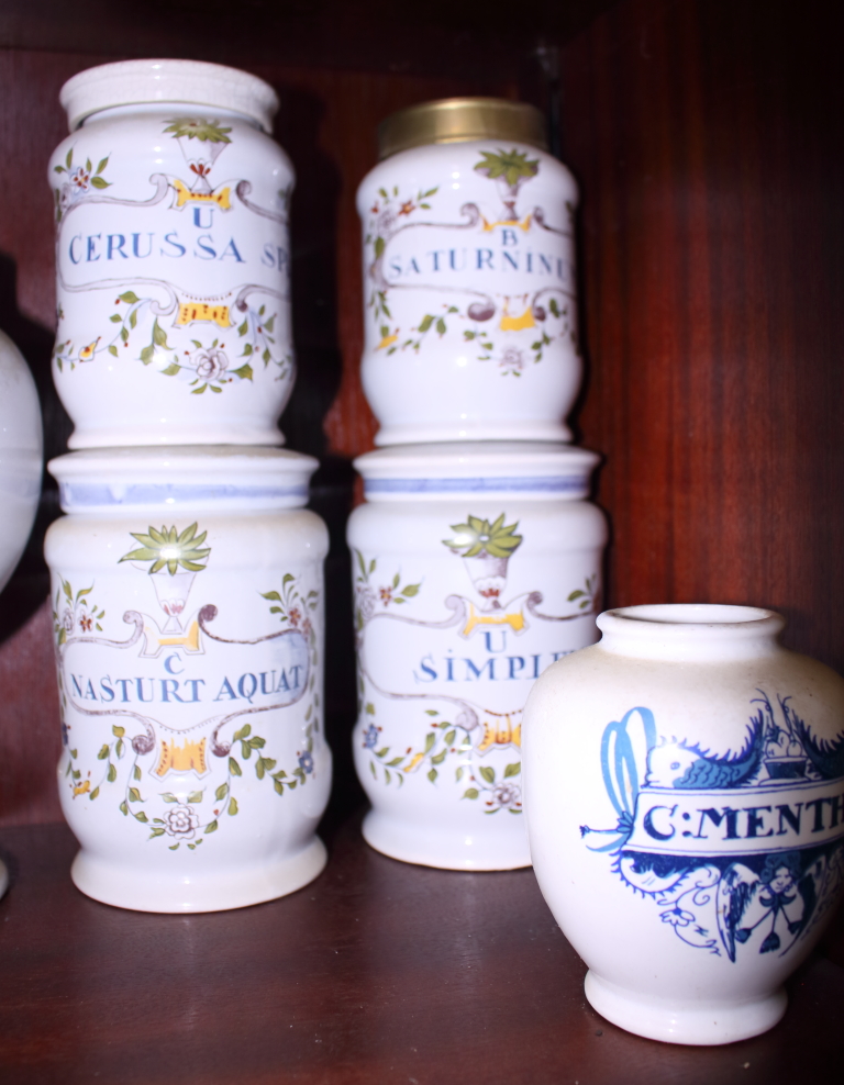 Three "Delft" wet drug jars and a quantity of apothecary’s drug jars - Image 4 of 4