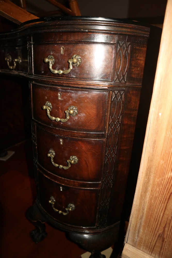 A late 19th century mahogany kidney-shaped writing desk with tooled lined top and blind fretted - Image 2 of 2