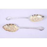 A pair of Georgian silver berry spoons with gilt bowls, 3.6oz troy approx