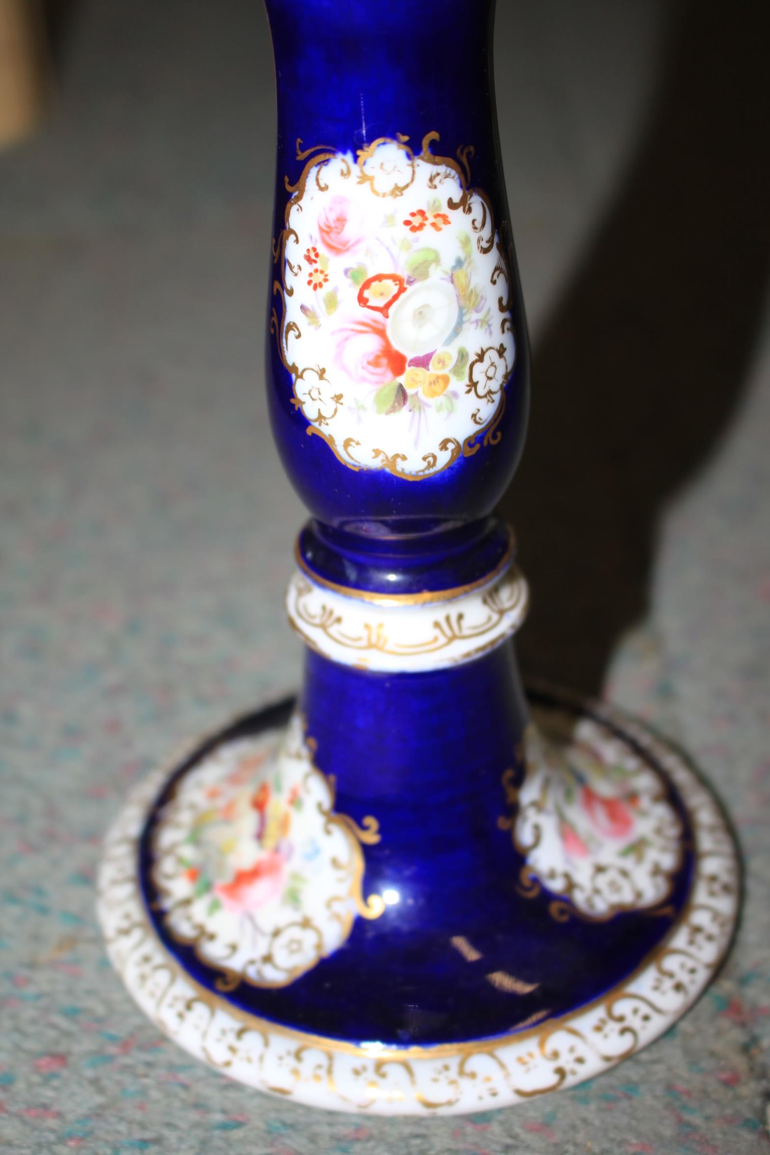 An English part dessert service, decorated flowers on a blue ground, two Spode plates, two spill - Image 24 of 28