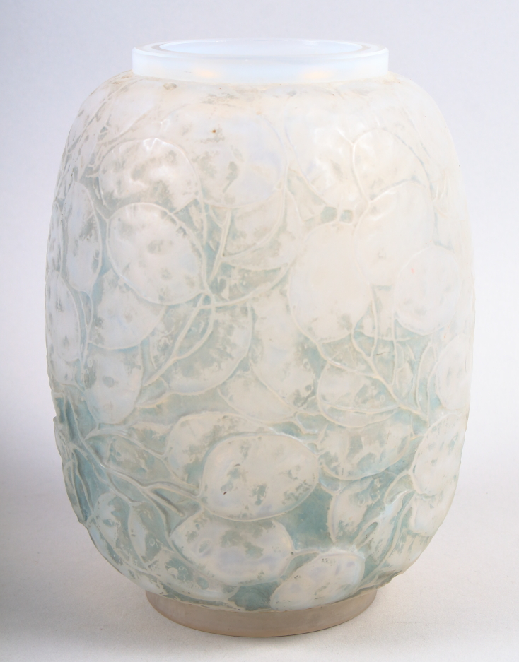 A Lalique "Monnaie du Pape" pattern vase, 9" high (damages to base)