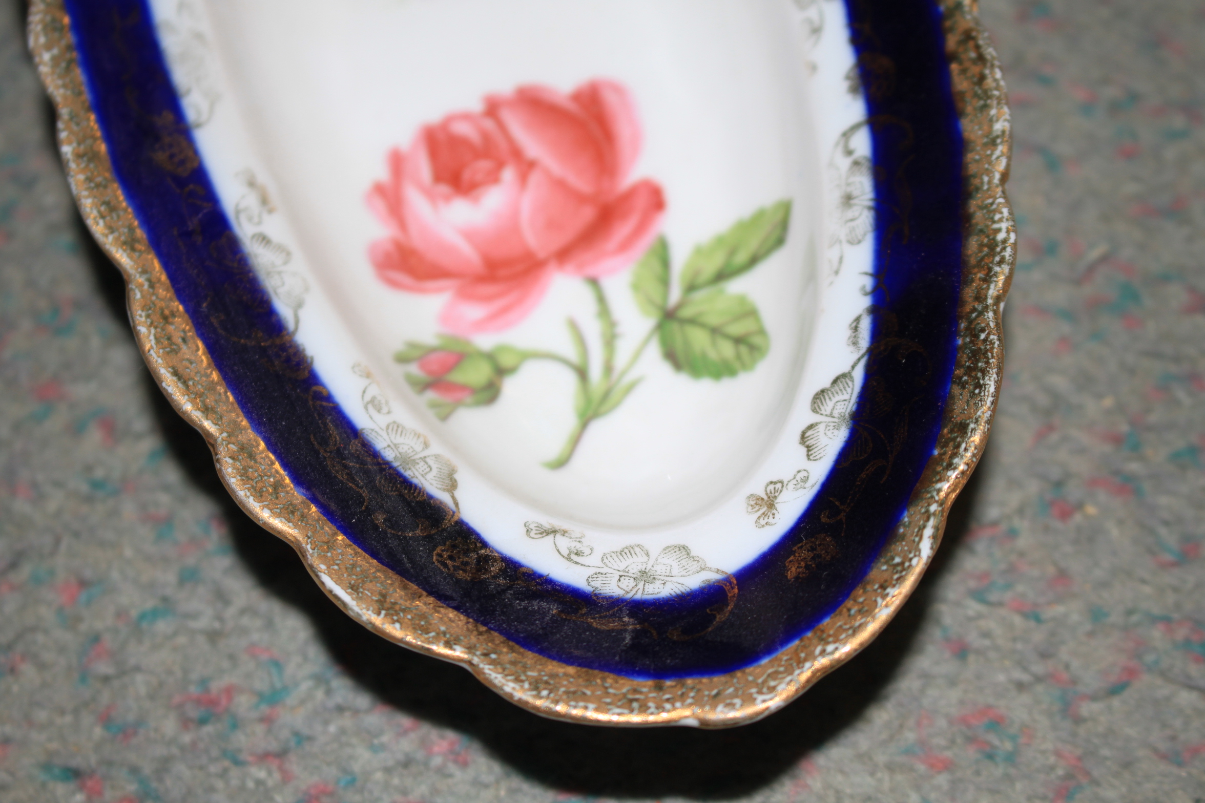 An English part dessert service, decorated flowers on a blue ground, two Spode plates, two spill - Image 28 of 28