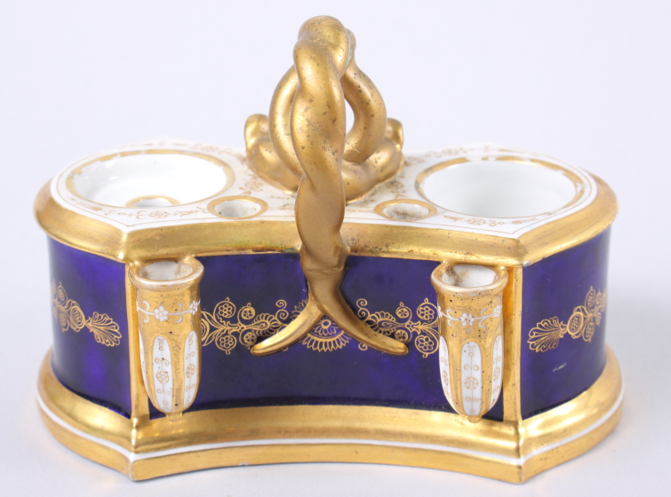 A Flight Barr & Barr porcelain double inkwell, decorated with a view of Warwick Castle, 5 1/2" - Bild 3 aus 4