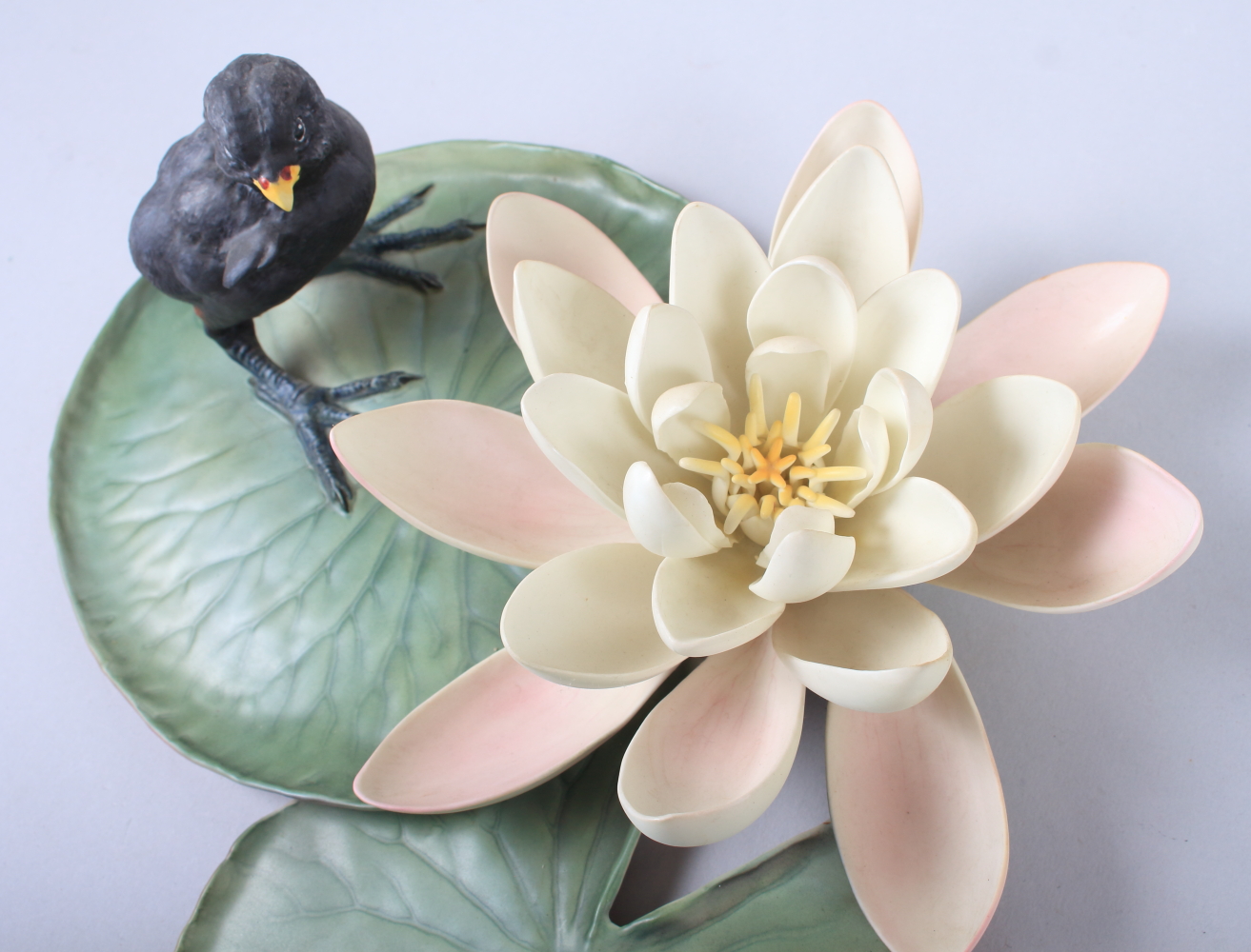 A Royal Worcester Dorothy Doughty model, "Moorhen Chick and Water Lily" No 94, with certificate - Bild 3 aus 3