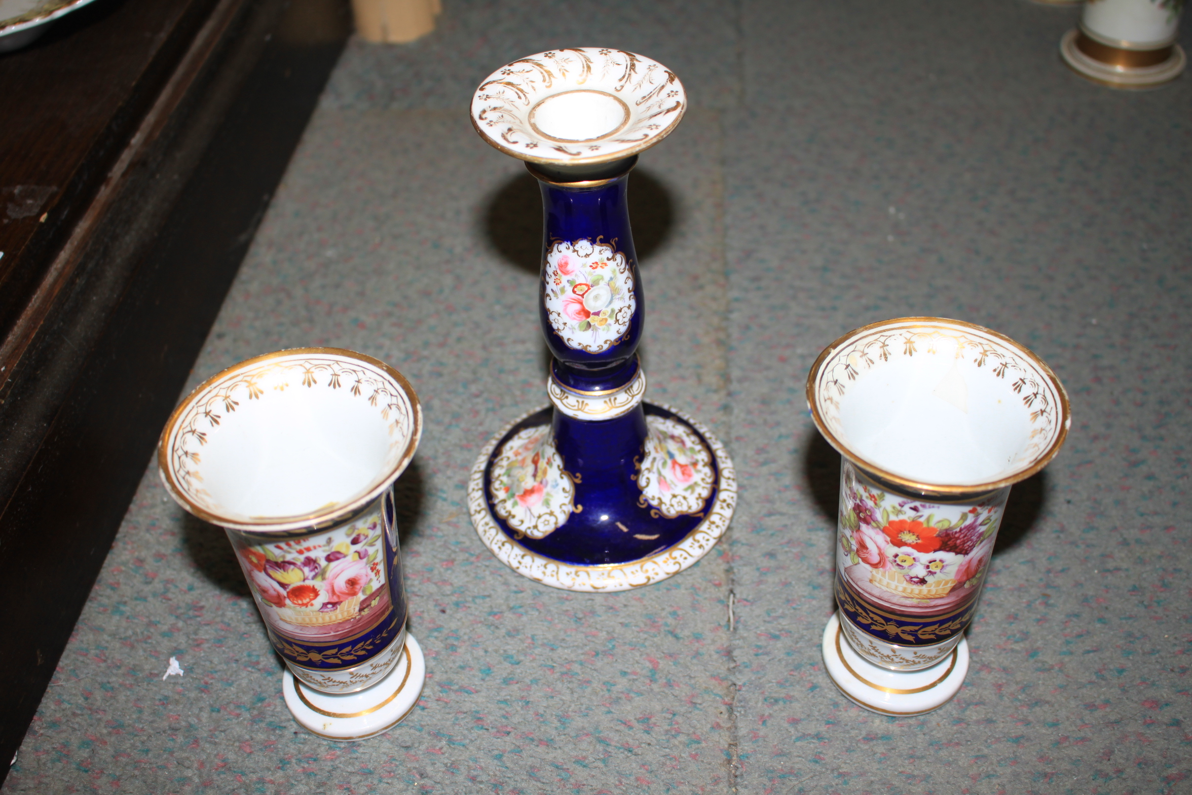 An English part dessert service, decorated flowers on a blue ground, two Spode plates, two spill - Image 22 of 28