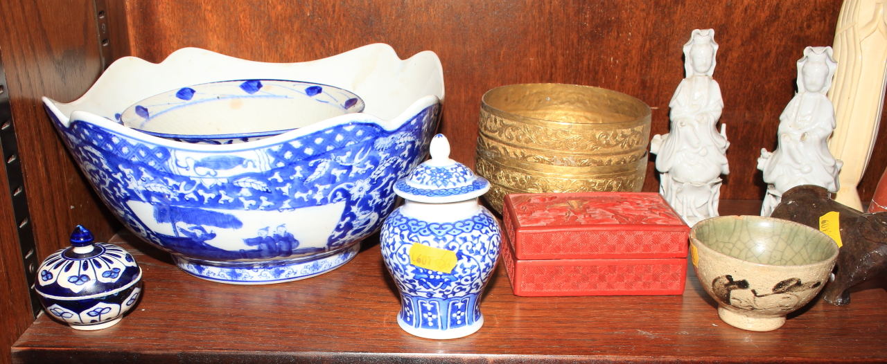 A Chinese pedestal bowl, decorated with a horse, 3" dia, a blue and white bowl, decorated panels - Image 3 of 3