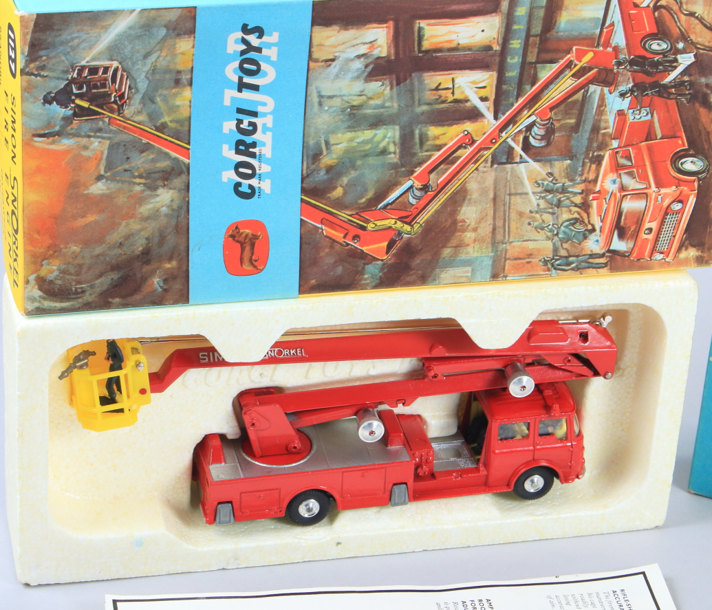 A Corgi Major die-cast model "Simon Snorkel" fire engine 1127, a Priestman luffing shovel 1128, - Image 2 of 4