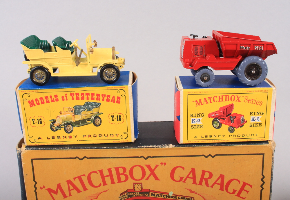 A Matchbox die-cast model set "Major M-9 pack" a Matchbox showroom and service station, a Ferrari - Image 2 of 9