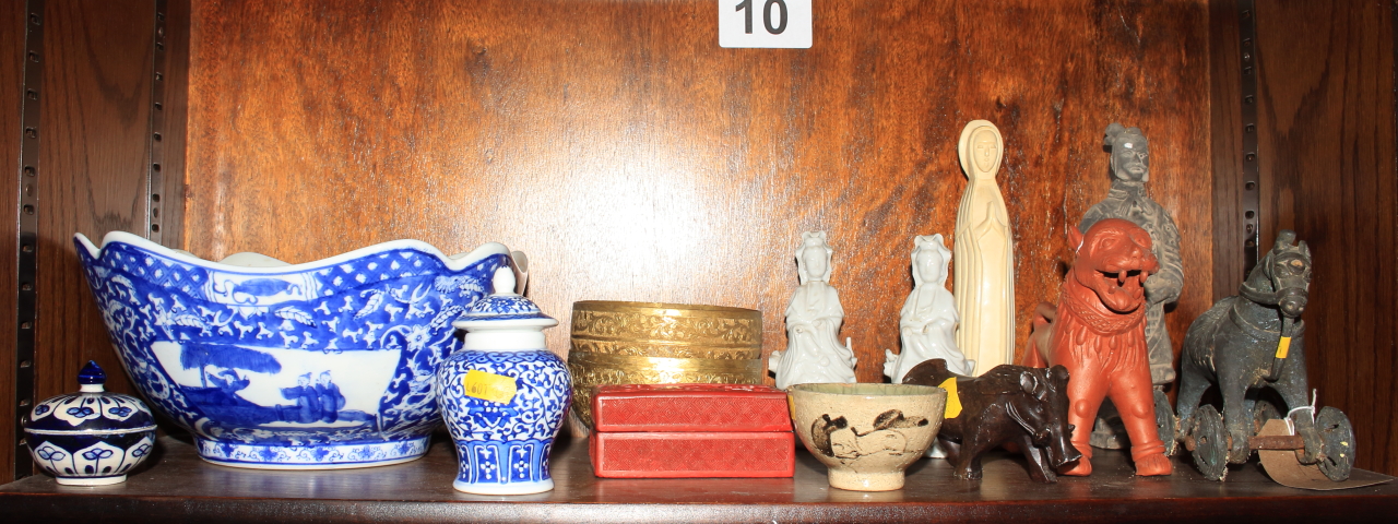 A Chinese pedestal bowl, decorated with a horse, 3" dia, a blue and white bowl, decorated panels