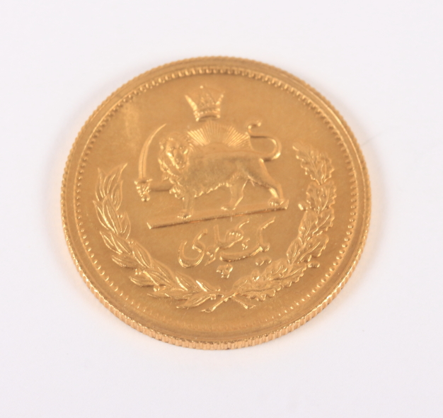 A Persian Pahlavi gold coin - Bild 2 aus 2