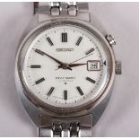 A gentleman's Seiko Bell-Matic stainless steel bracelet watch with silvered dial, baton numerals and