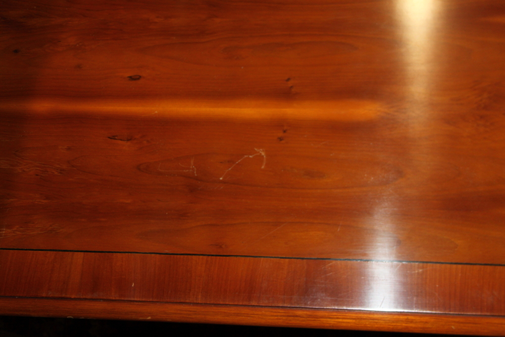 A yew wood and banded coffee table, 40" long, and a nest of three similar occasional tables, 23" - Image 5 of 8