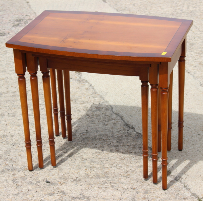 A yew wood and banded coffee table, 40" long, and a nest of three similar occasional tables, 23" - Image 2 of 8
