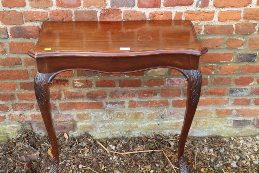 An Edwardian drop-end settee, on cabriole supports, 62" wide, an Edwardian satinwood walnut hall - Image 3 of 5