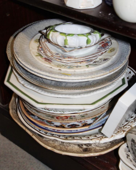 An assortment of china, including a cheese dish, a jelly mould, tazzas, plates, jugs, and a quantity - Image 3 of 4