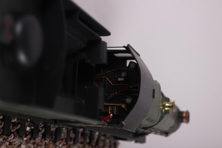 A Bassett Lowke O gauge scale model of GWR 6009 "King Charles II" locomotive and tender, in - Image 5 of 17