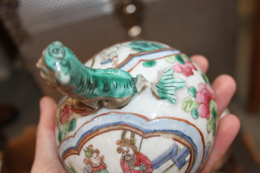 A quantity of mostly Chinese vase covers, including famille rose, etc - Image 20 of 29