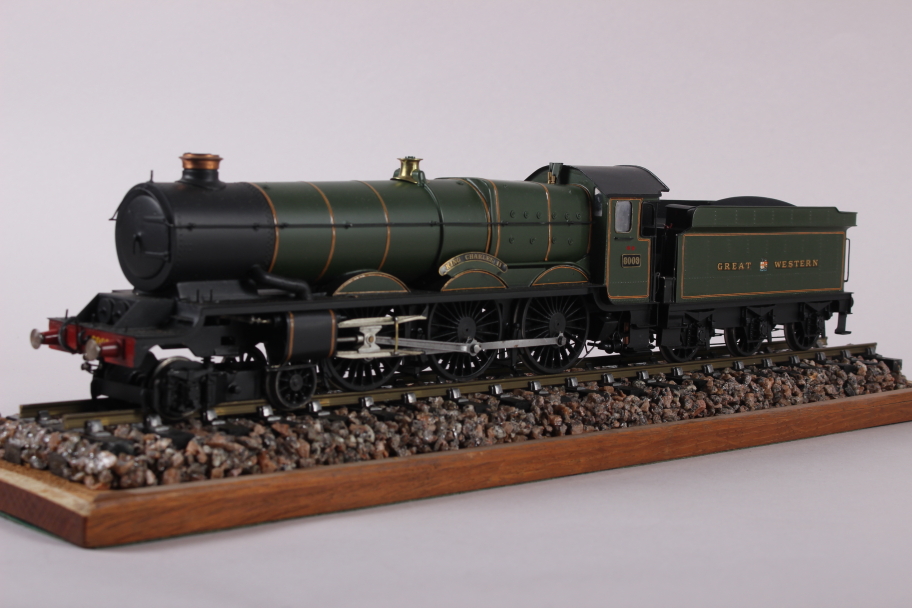 A Bassett Lowke O gauge scale model of GWR 6009 "King Charles II" locomotive and tender, in - Image 10 of 17