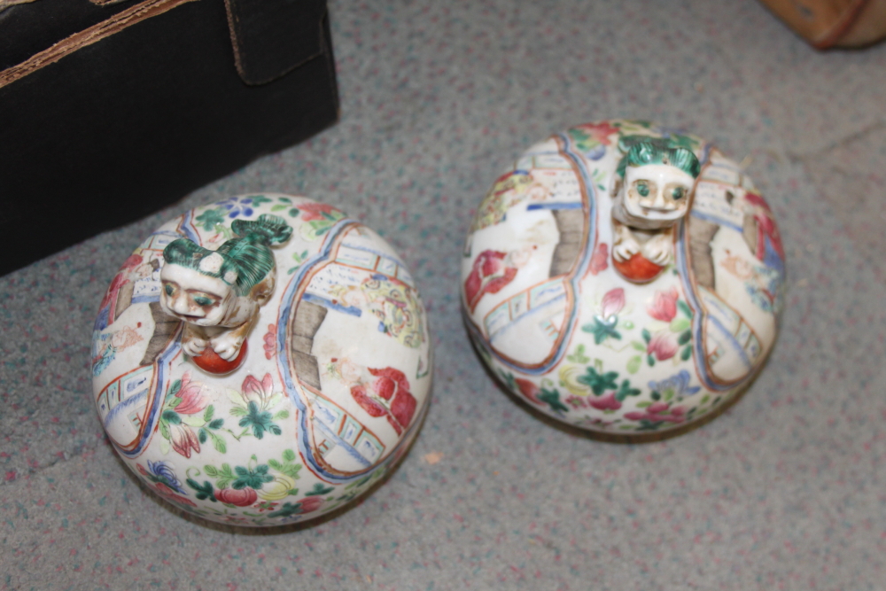 A quantity of mostly Chinese vase covers, including famille rose, etc - Image 4 of 29