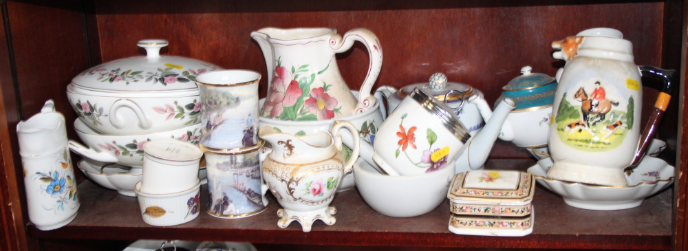 A quantity of china, including two Wedgwood "Hathaway Rose" pattern tureens, assorted plates, a - Image 2 of 4