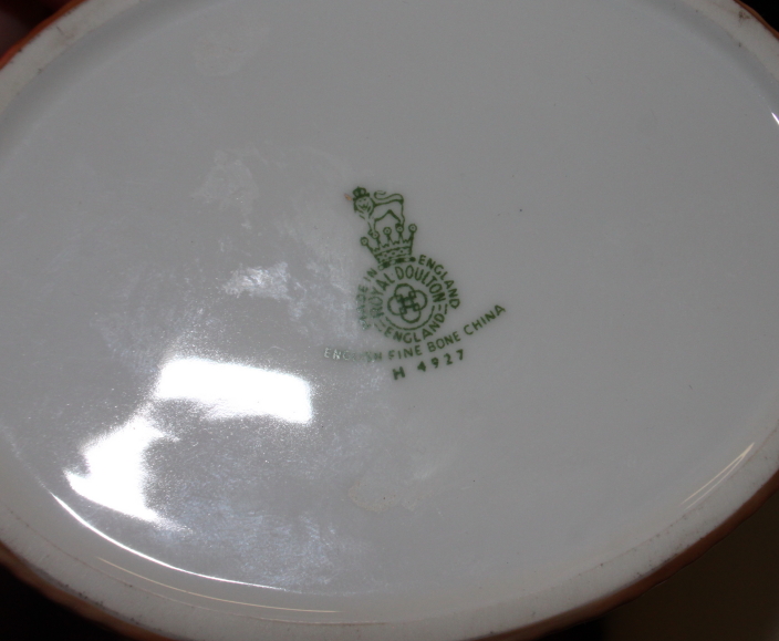 A Royal Doulton "Reynard the Fox" pattern sugar bowl and jug, a Crown Staffordshire mammoth cup - Image 9 of 9