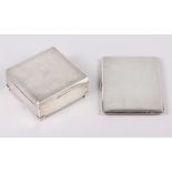 A silver card case and a silver cigarette box, 9.6oz troy gross