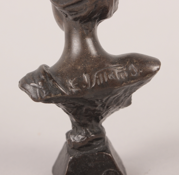 E Villanis: a late 19th century bronze bust of Alda, 5" high - Image 4 of 6
