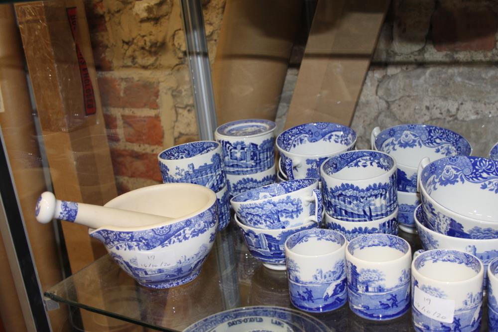A Copeland Spode "Italian" pattern combination service, including bowls, teapots, teacups, a - Image 45 of 47