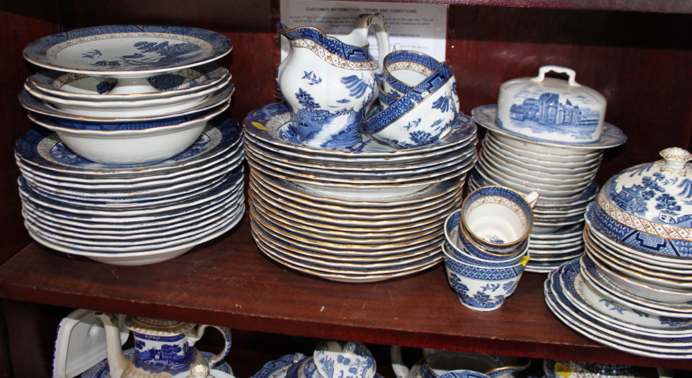 A Booths "Real Old Willow" pattern part combination service and other blue and white china - Image 2 of 9