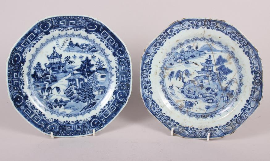 An 18th century Chinese export blue and white porcelain willow pattern octagonal dish (frits to